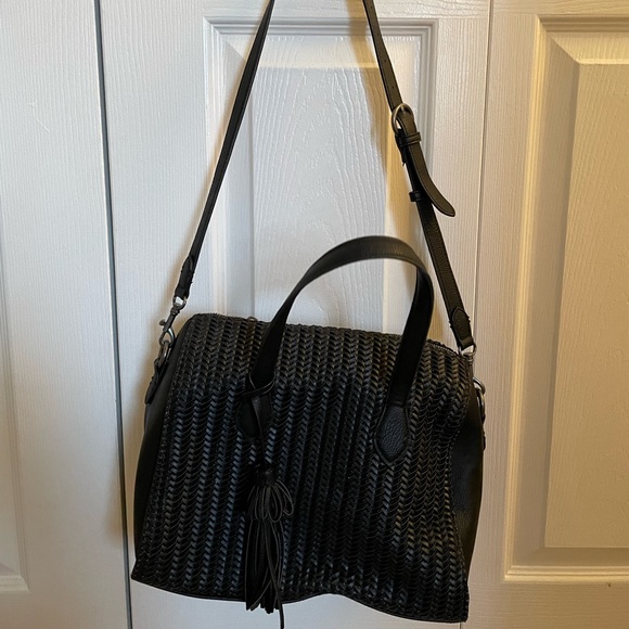 Universal Thread Black Purse - Picture 2 of 6